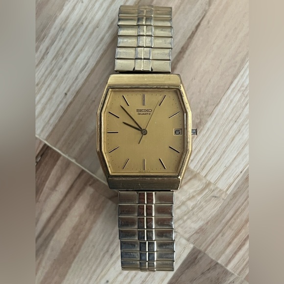 Seiko Vintage Watch Gold Tone Stretch Bracelet and Octagonal Dial Date Window - Picture 4 of 13